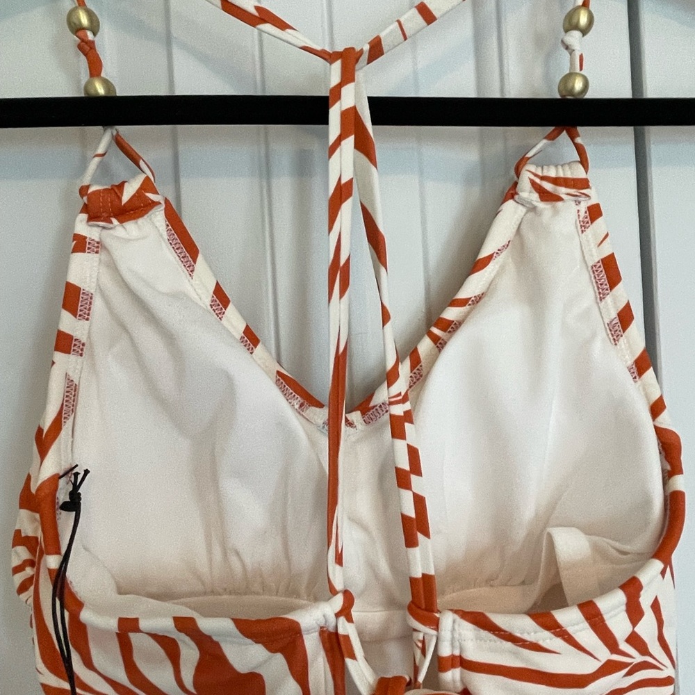 NWT Women's Bead Knot Detail One Piece Swimsuit size Medium - Picture 5 of 8